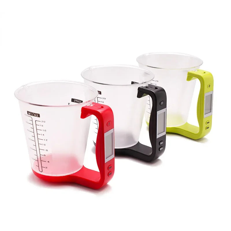 Digital kitchen measuring cup – precise measurements with a smart display