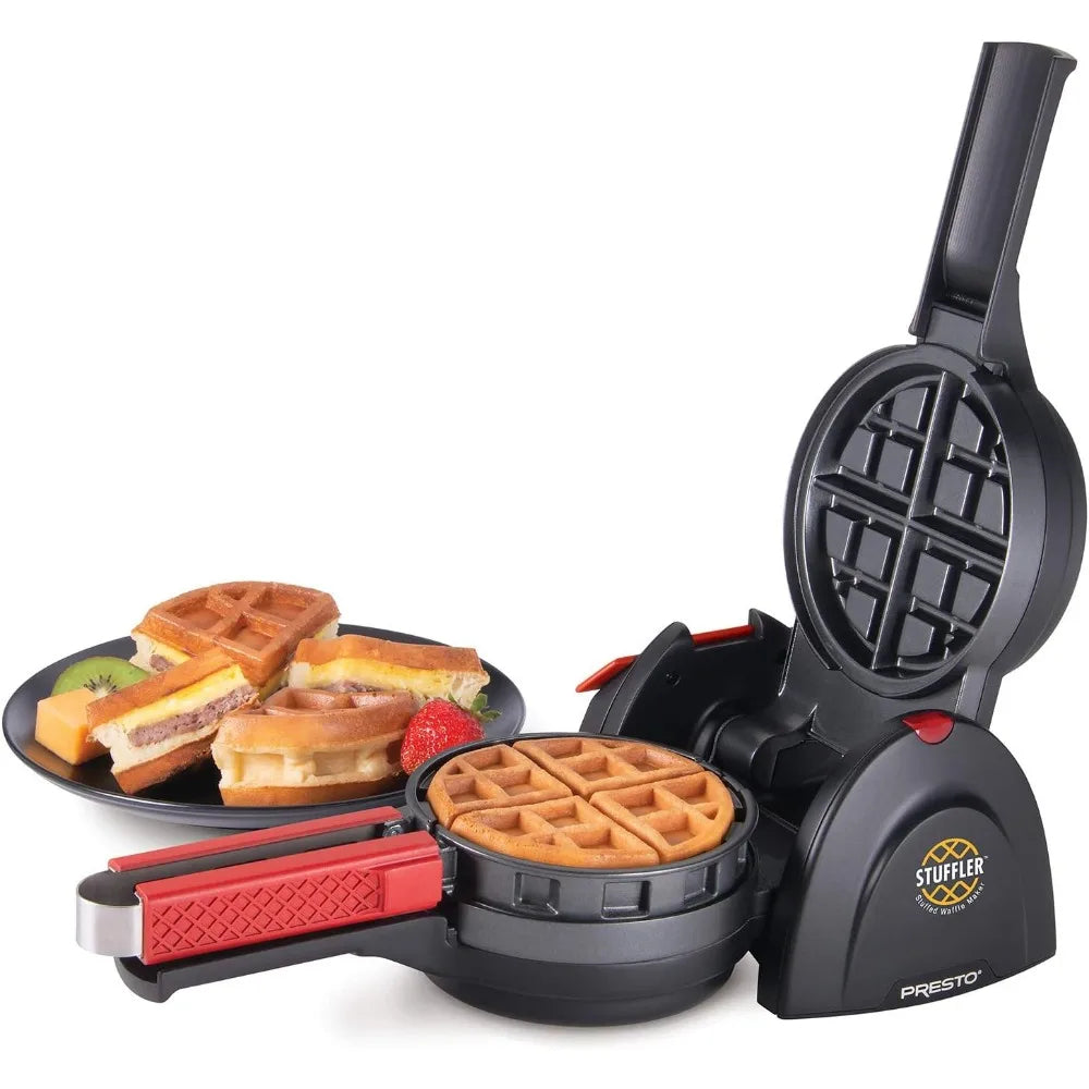 Waffle maker for filled waffles