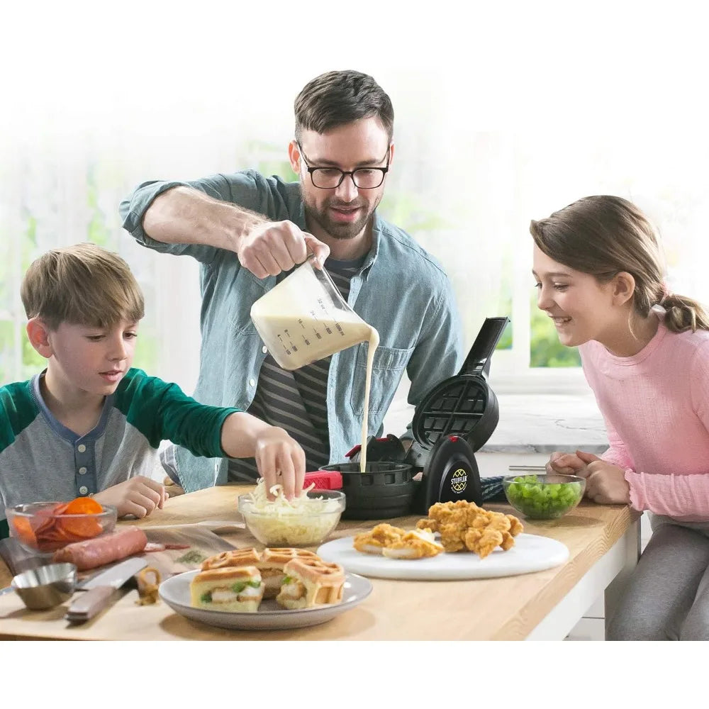 Waffle maker for filled waffles