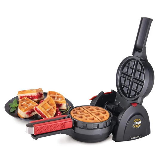 Waffle maker for filled waffles