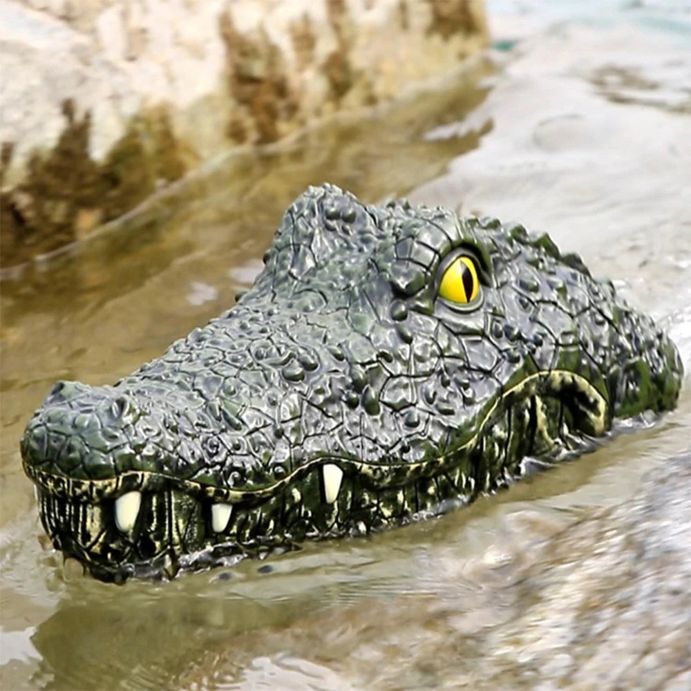 Remote-controlled boat in the shape of a crocodile head